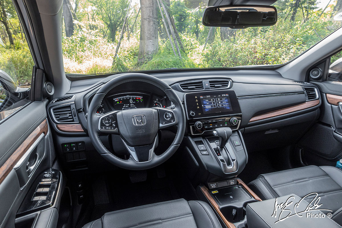 Nội thất của Honda CR-V L 2020-2021 không có nhiều sự mới mẻ trong thiết kế.
