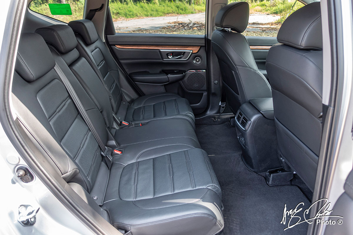 Hàng ghế thứ 2 trên Honda CR-V L 2020-2021.
