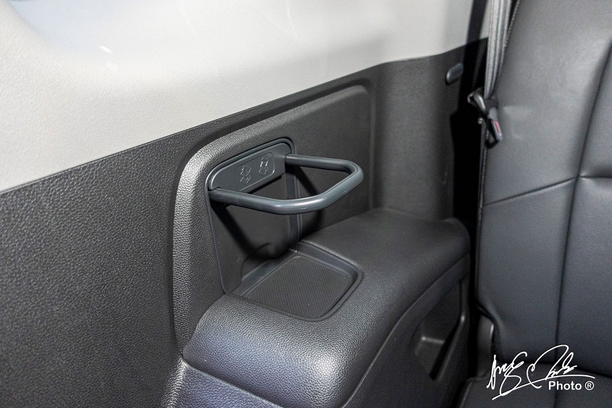 Hàng ghế thứ 3 cũng có chỗ để cốc với thiết kế linh hoạt trên Honda CR-V L 2020-2021.