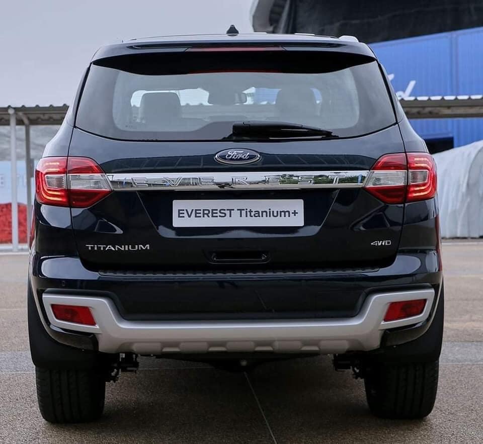 Ford Everest 2021 mới về đại lý - Ảnh 1.