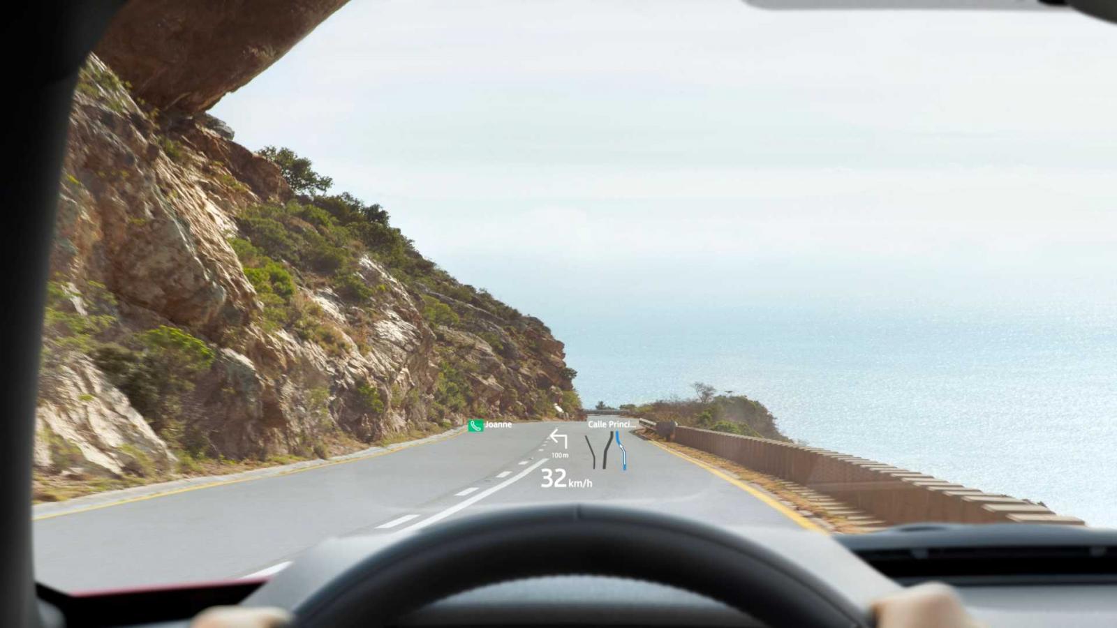 Land Rover Discovery Sport 2021 tích hợp loạt công nghệ tối tân.