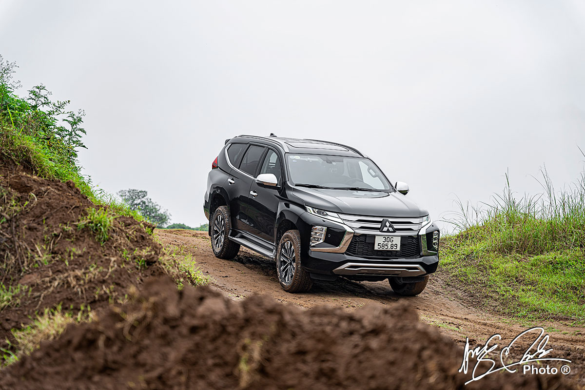 Đánh giá Mitsubishi Pajero Sport 2020.