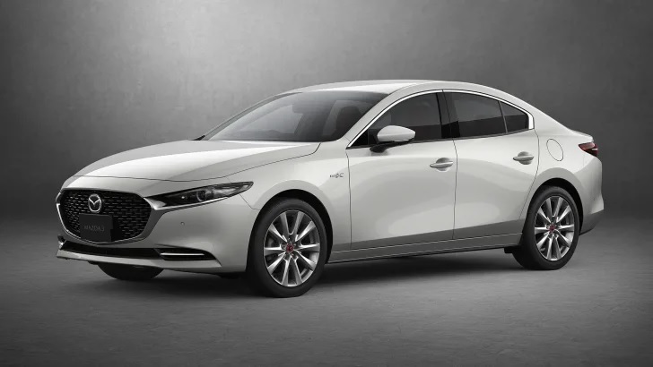 Mazda 3 2021 nâng cấp mới chào giá 496 triệu.