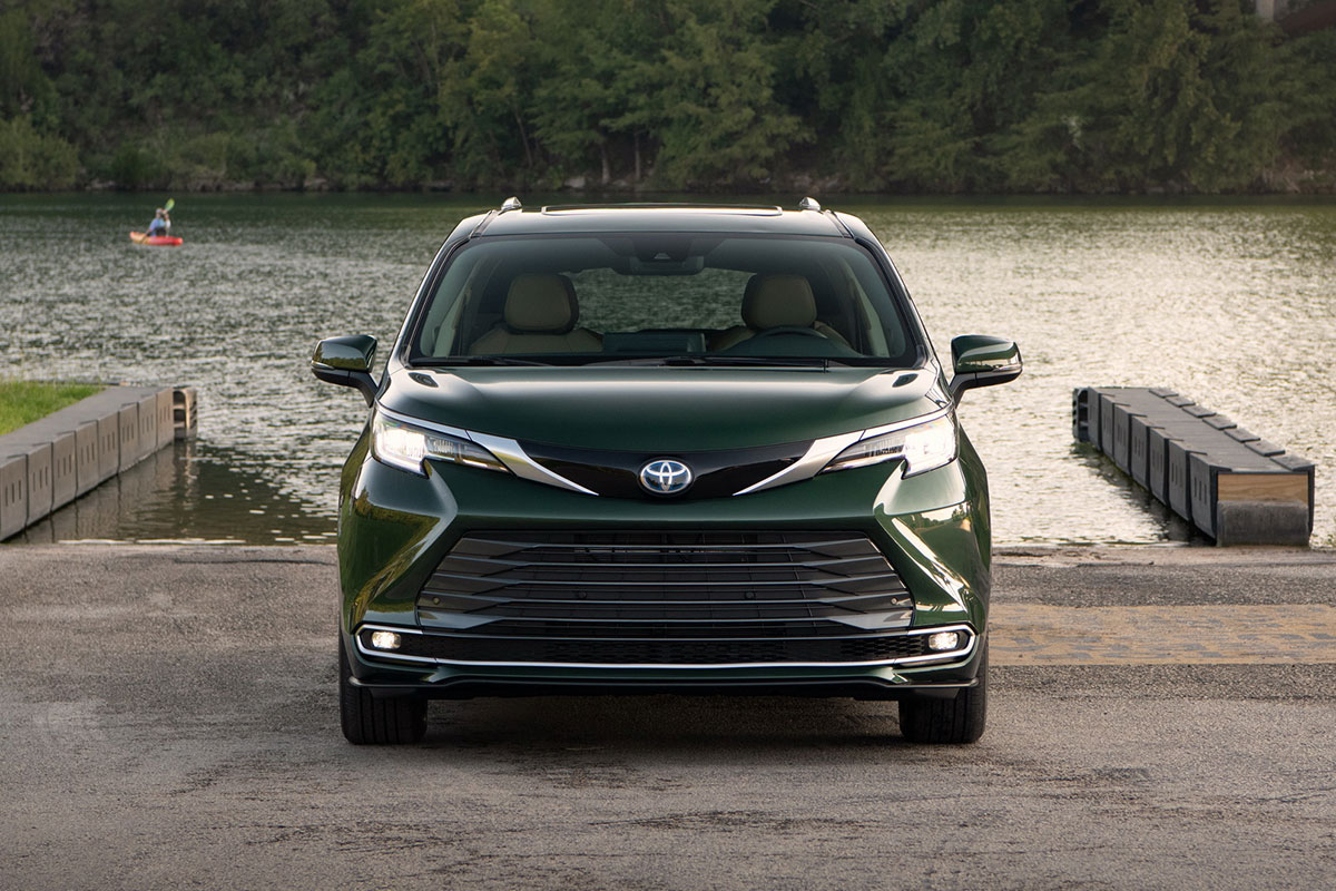 Đánh giá xe Toyota Sienna 2021: Đầu xe Ảnh đầu xe Toyota Sienna 2021