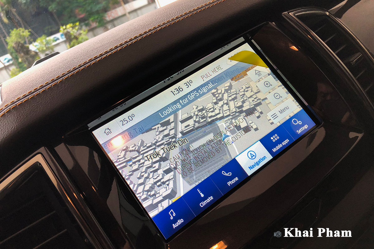 Đánh giá xe Ford Ranger Wildtrak 2021: Màn hình Ảnh màn hình xe Ford Ranger Wildtrak 2021