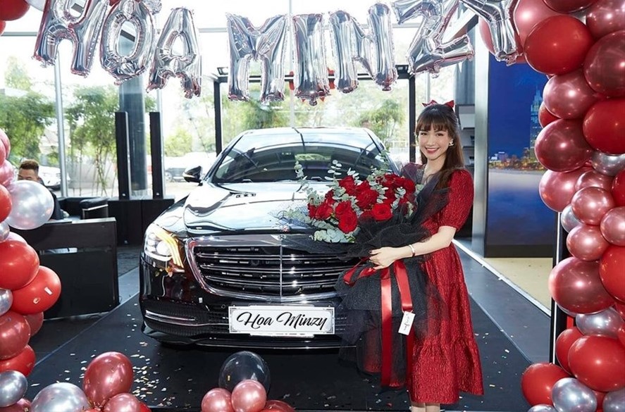 Hoà Minzy chi bạo 5 tỷ đồng sắm Mercedes-Benz S 450 L Luxury 1