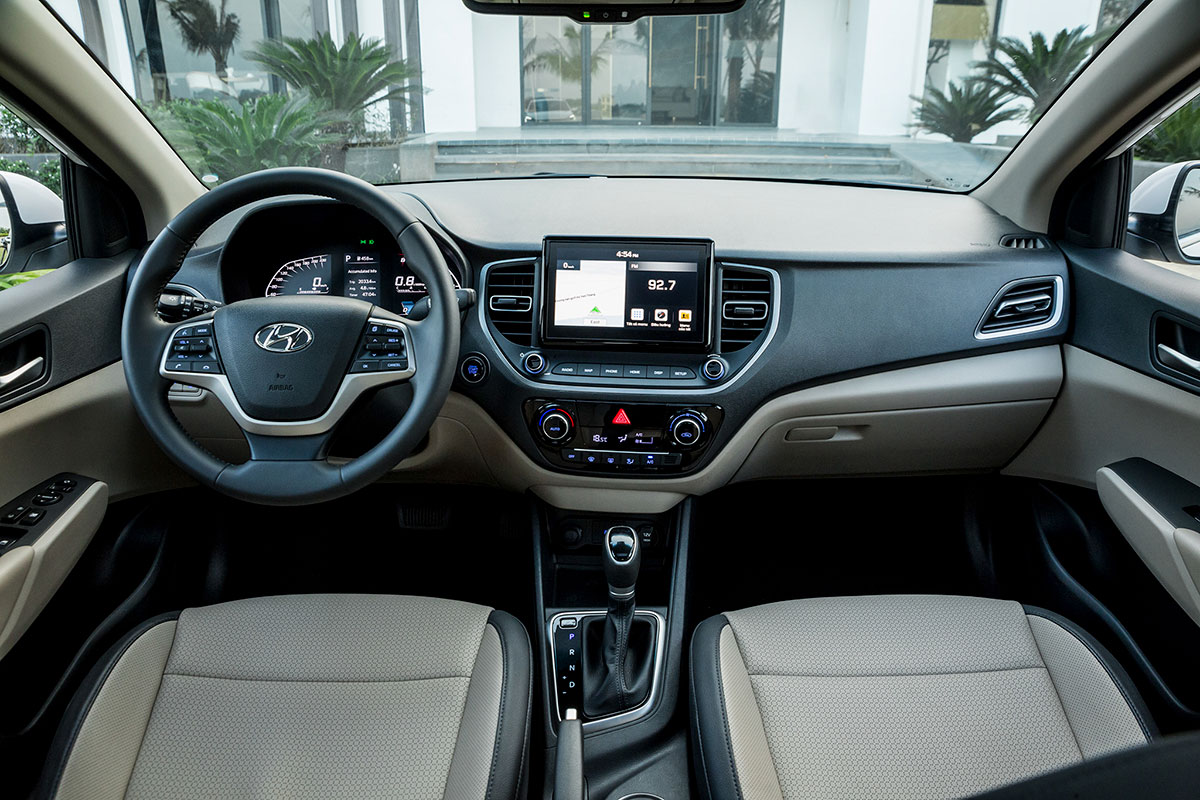Nội thất của xe Hyundai Accent 2021.