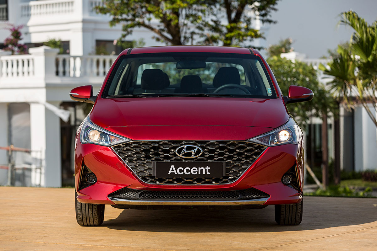 Thiết kế đầu xe Hyundai Accent 2021.