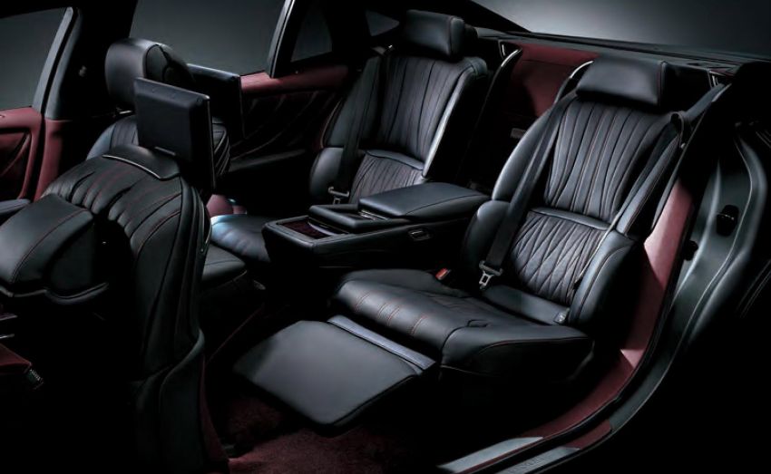 Lexus LS 2021 đảm bảo an toàn người dùng.