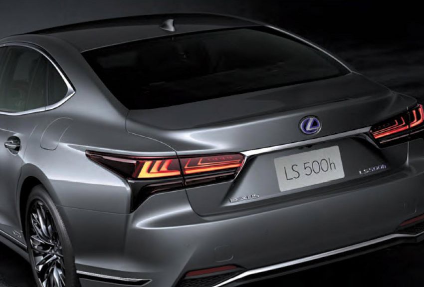 Lexus LS 2021 sở hữu nhiều biến thể sức mạnh đa dạng.