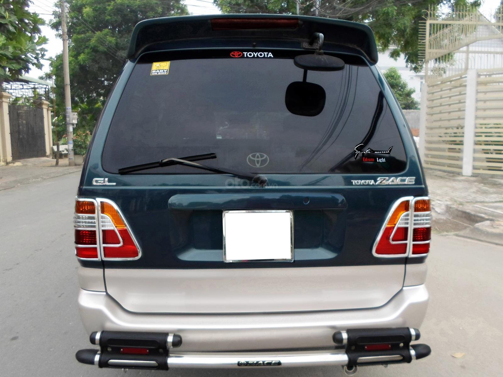 Thiết kế đuôi xe Toyota Zace 2005 1