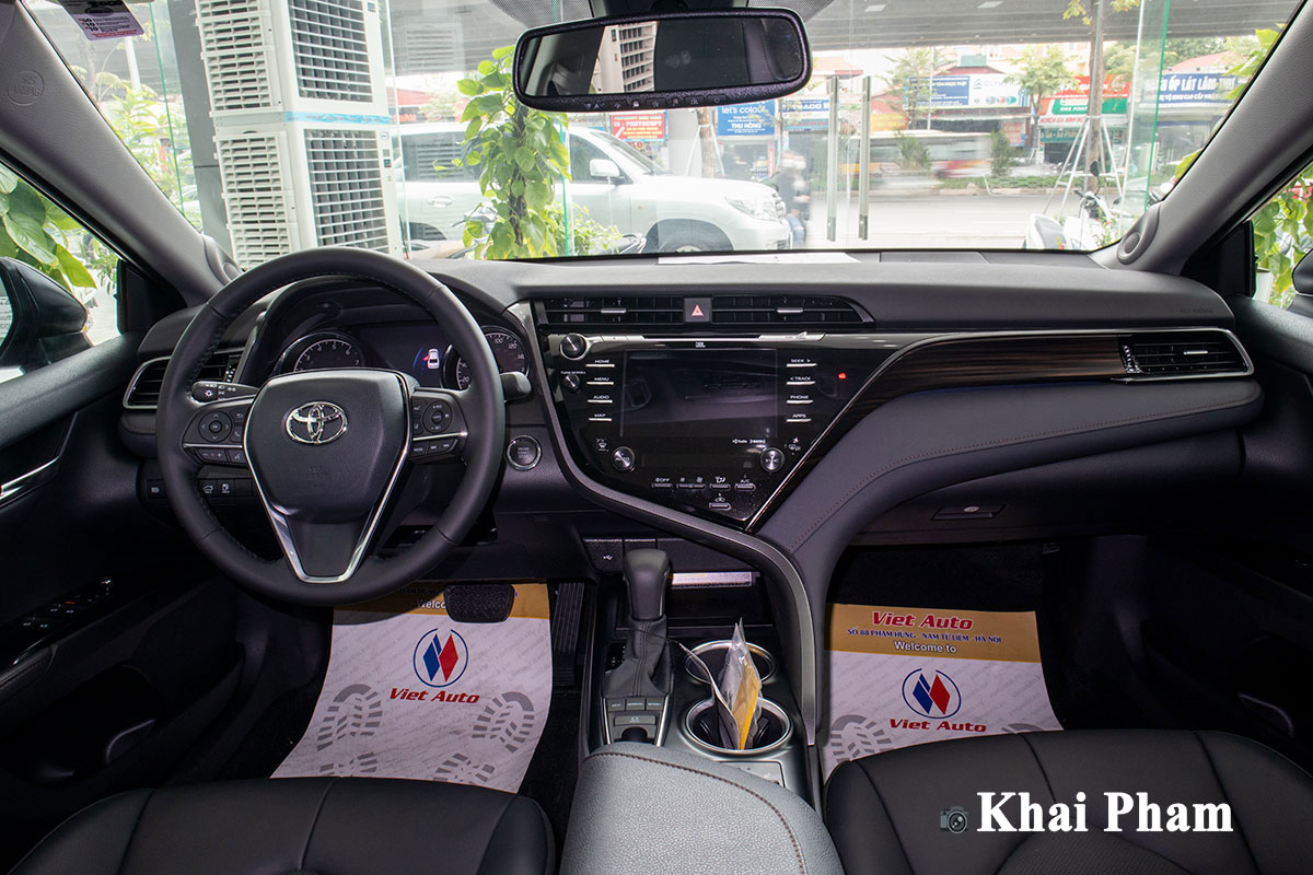 Toyota Camry XLE nhập Mỹ tiếp tục về Việt Nam, giá cao gấp đôi xe chính hãng vẫn hút khách a3