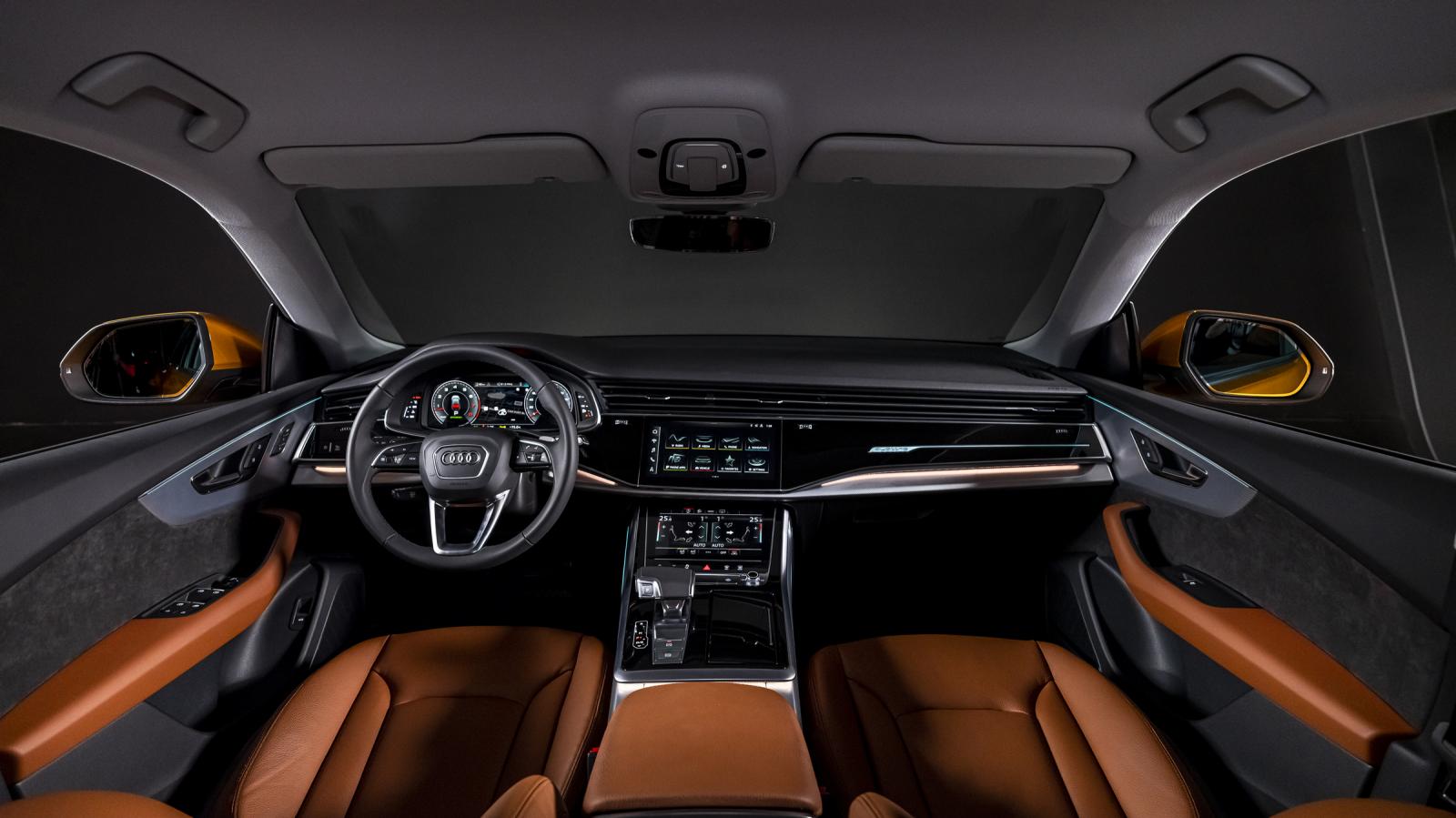 Audi Q8 sẵn sàng giao đến tay khách Việt, gửi lời thách thức BMW X6 a3