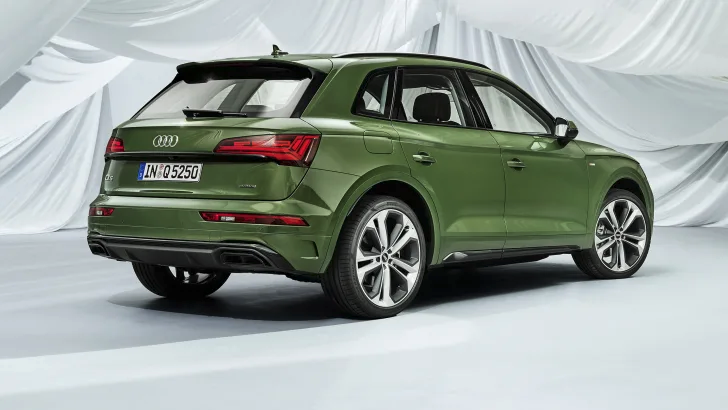 Audi Q5 2021 hiện đại, mạnh mẽ và thân thiện môi trường.