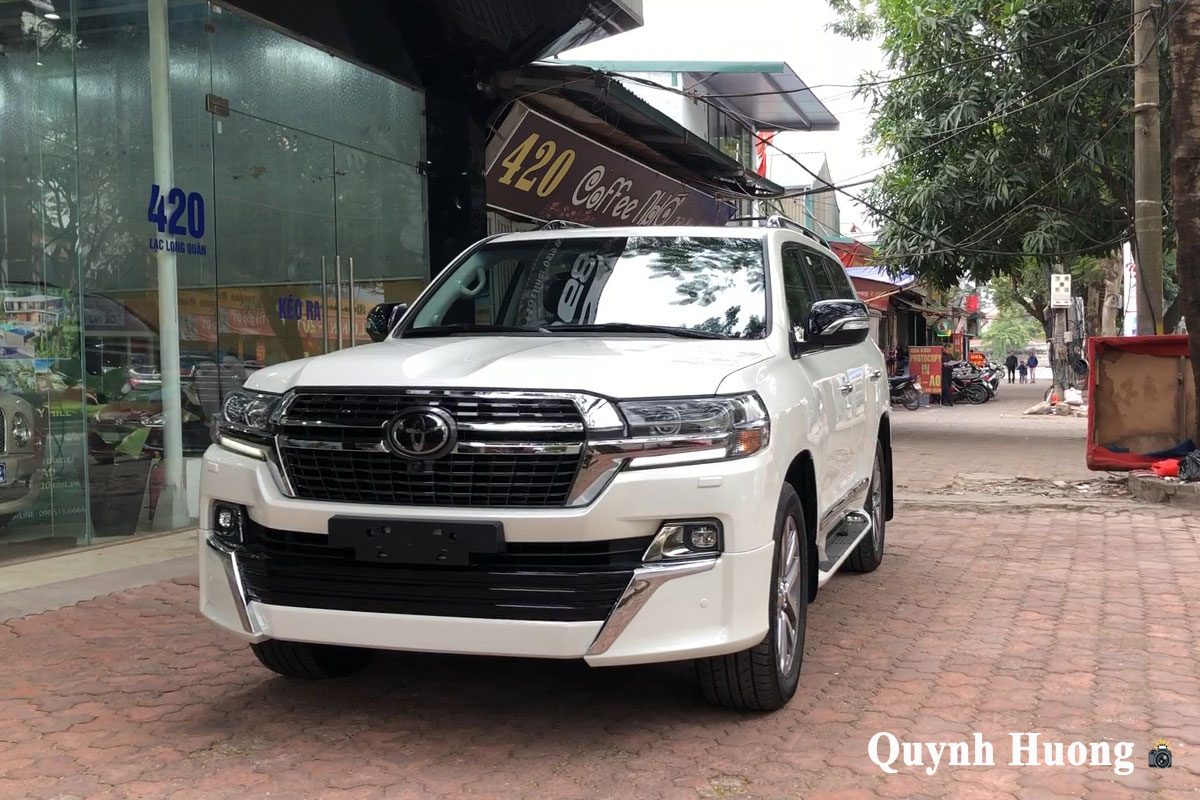 Toyota Land Cruiser VXS Executive Lounge 2021 gần 7 tỷ đồng vừa về Việt Nam có gì mà hot vậy a1