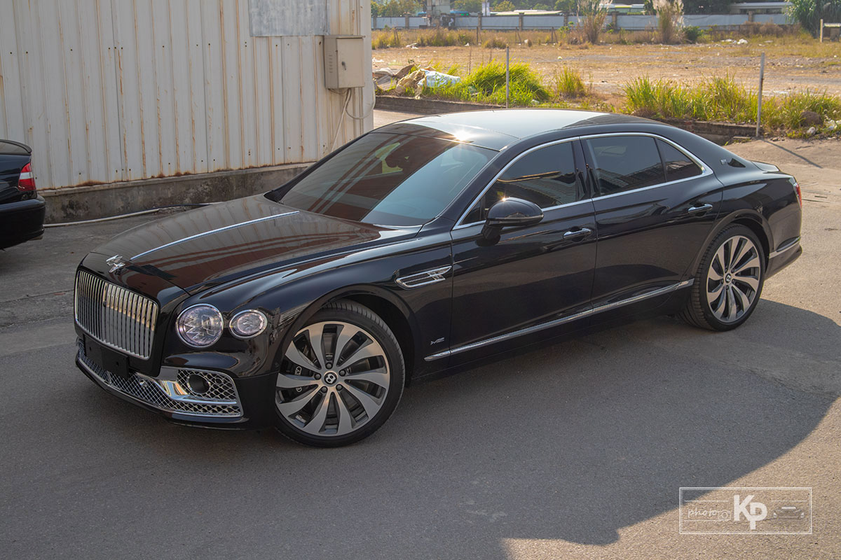 Ảnh Thân xe Bentley Flying Spur W12