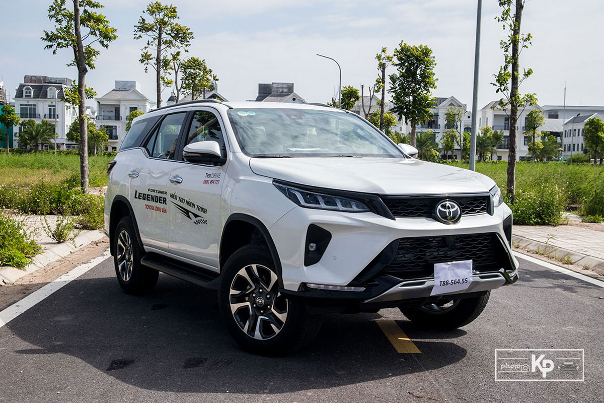 Ảnh tổng quát Toyota Fortuner 2021