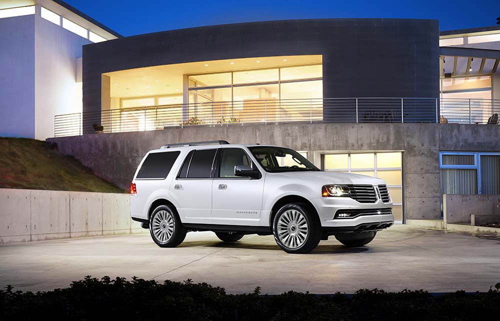 Lincoln Navigator 2015.