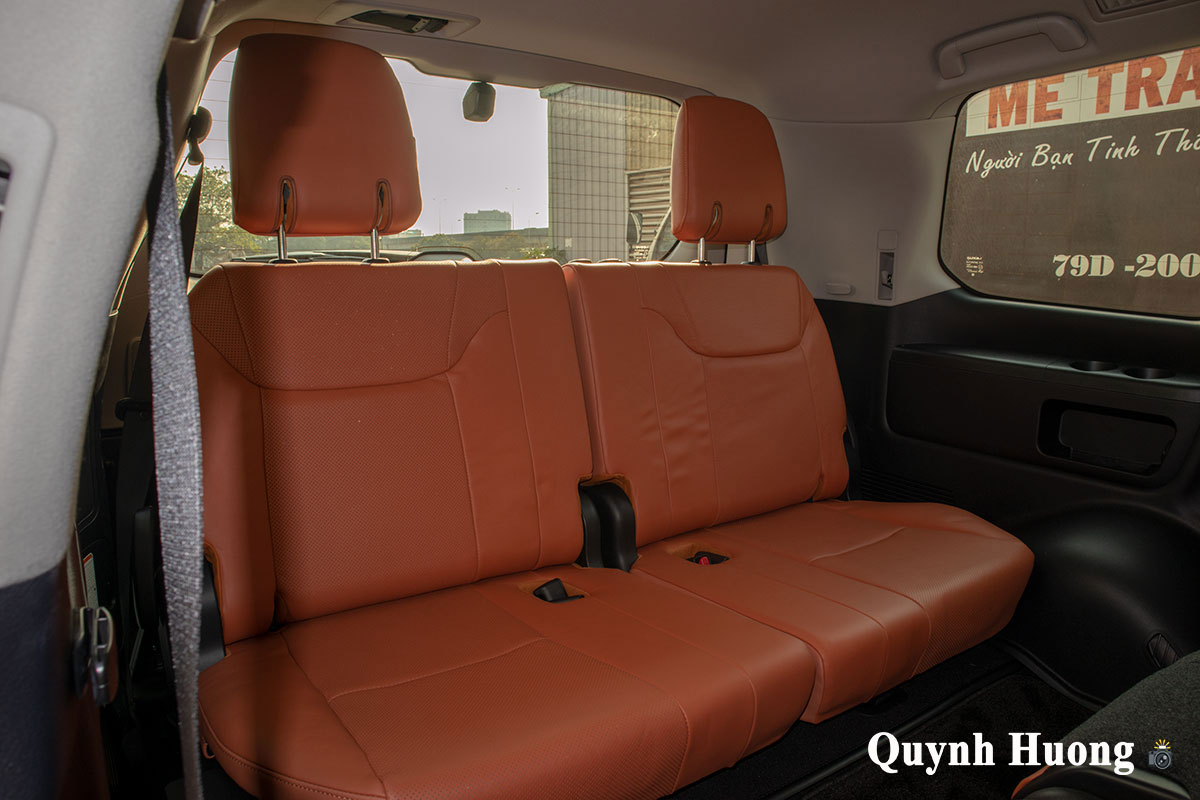 Lexus LX570 Super Sport 2021 đầu tiên cập bến Việt Nam với ngoại hình mới a12