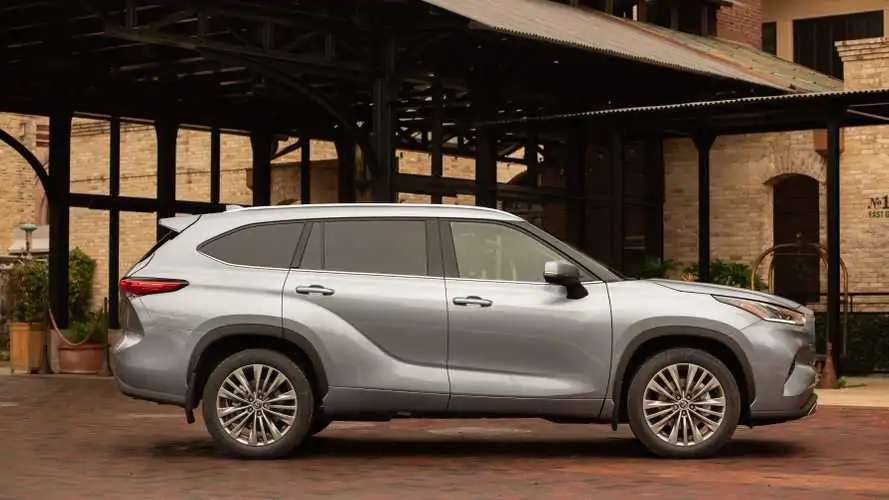 Toyota Grand Highlander sẽ sở hữu không gian rộng rãi, ấn tượng hơn.
