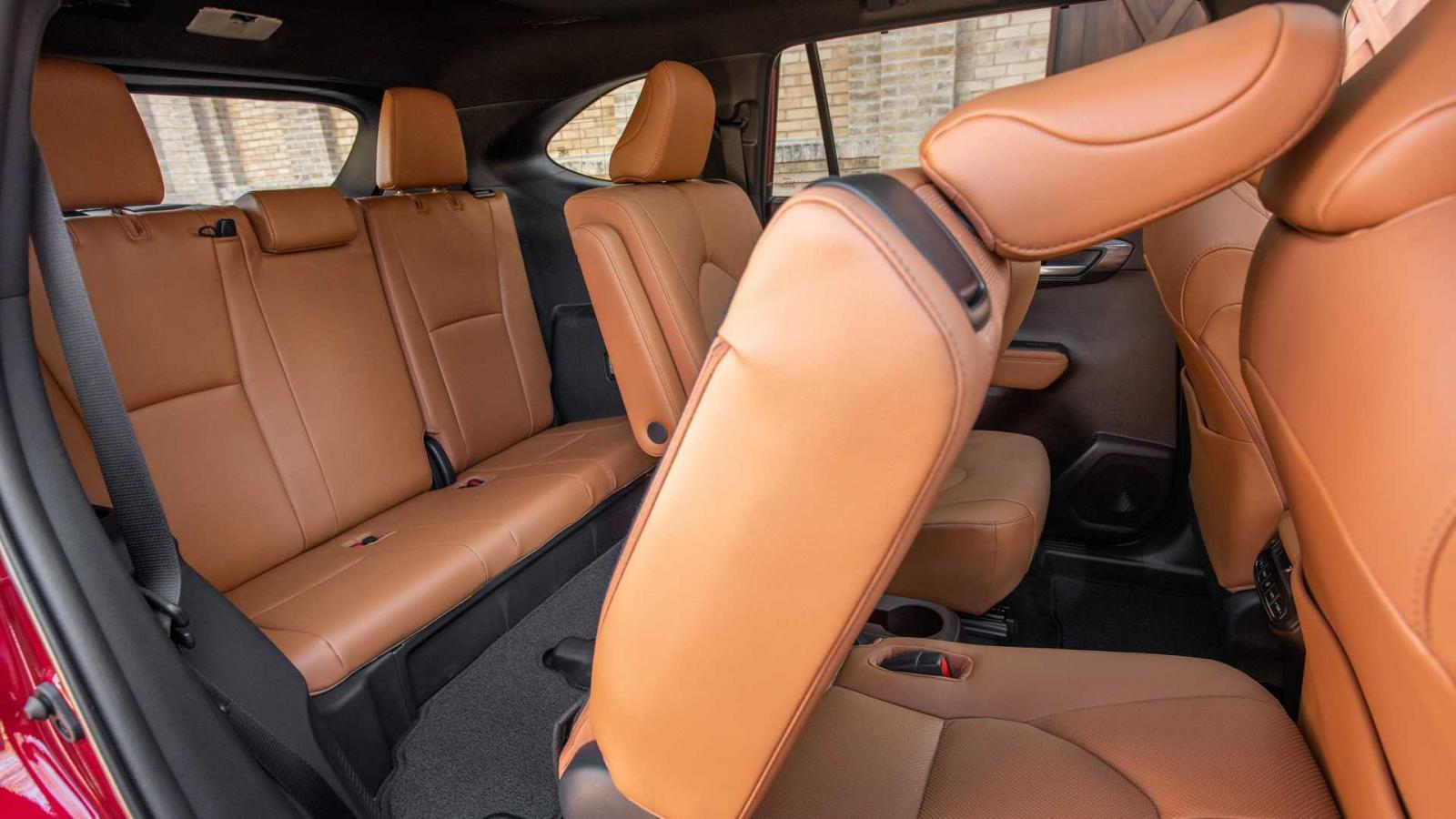 Toyota Grand Highlander dự kiến sẽ là câu trả lời hoàn hảo cho các khách hàng yêu cầu cao độ rộng rãi của ô tô.