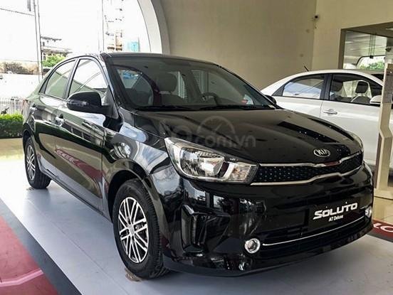 Kia Soluto vẫn không thể vượt qua cái bóng quá lớn của hai mẫu xe dẫn đầu. Kia Soluto vẫn không thể vượt qua cái bóng quá lớn của hai mẫu xe dẫn đầu. 1