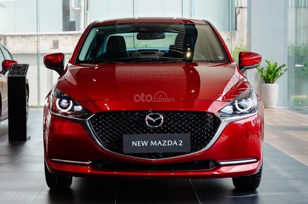 Mazda 2 là mẫu xe thường xuyên lôi kéo khách hàng bằng chương trình ưu đãi Mazda 2 là mẫu xe thường xuyên lôi kéo khách hàng bằng chương trình ưu đãi 1
