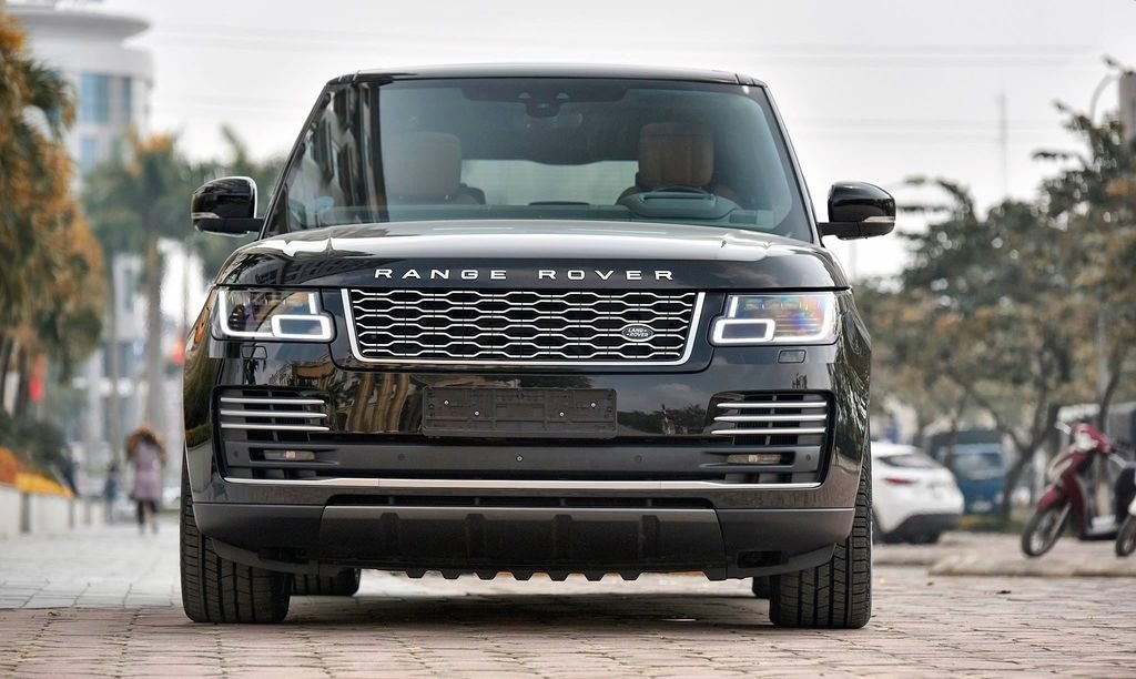 Rang Rover Vogue tiếp tục nhận ưu đãi giá 10%.