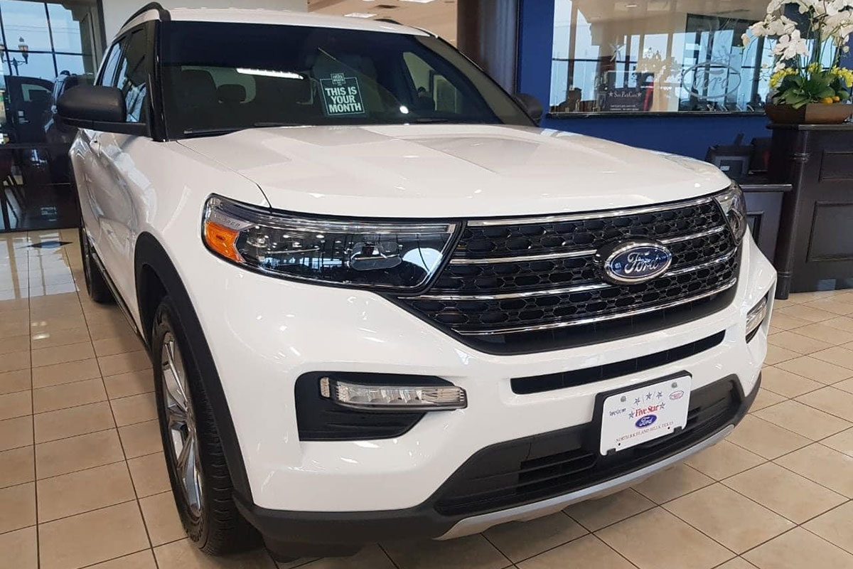 Đại lý nhận đặt cọc Ford Explorer 2021 với giá tạm tính 2,3 tỷ đồng 1