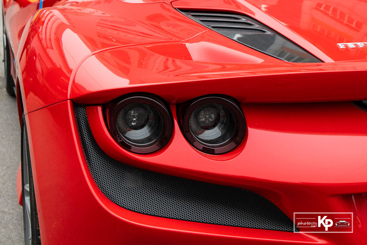 Ảnh Đèn hậu xe Ferrari F8 Spider 2021