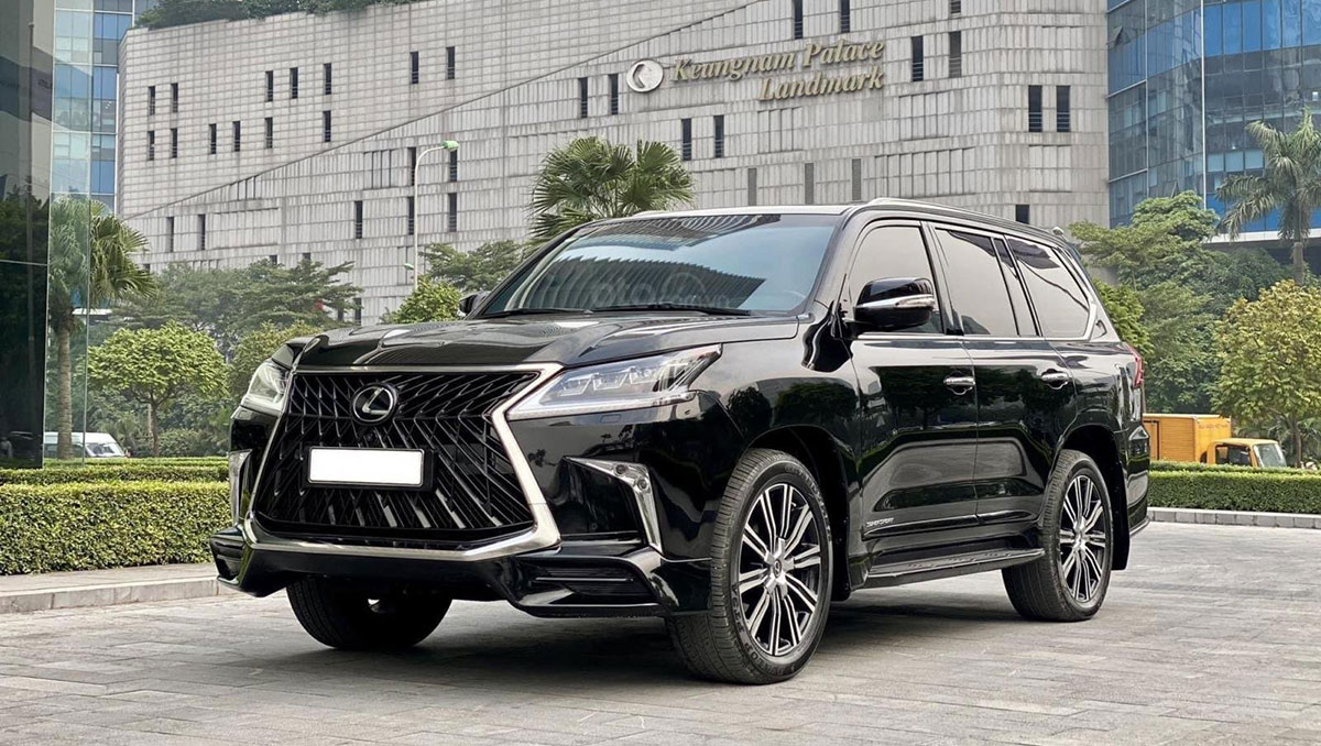 Lexus LX570 2019 được nhập khẩu về Việt Nam 1