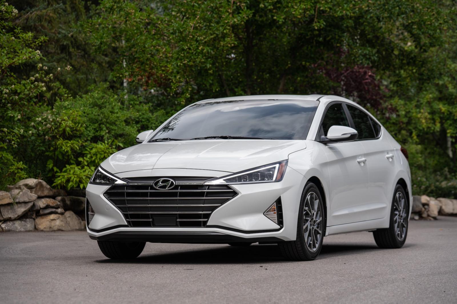 Hyundai Elantra 2020.