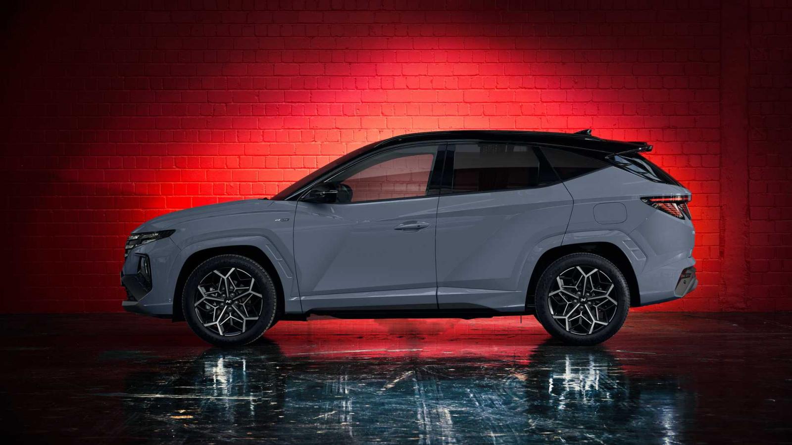 Hyundai Tucson 2021 N Line sở hữu thiết kế ấn tượng và nổi bật.