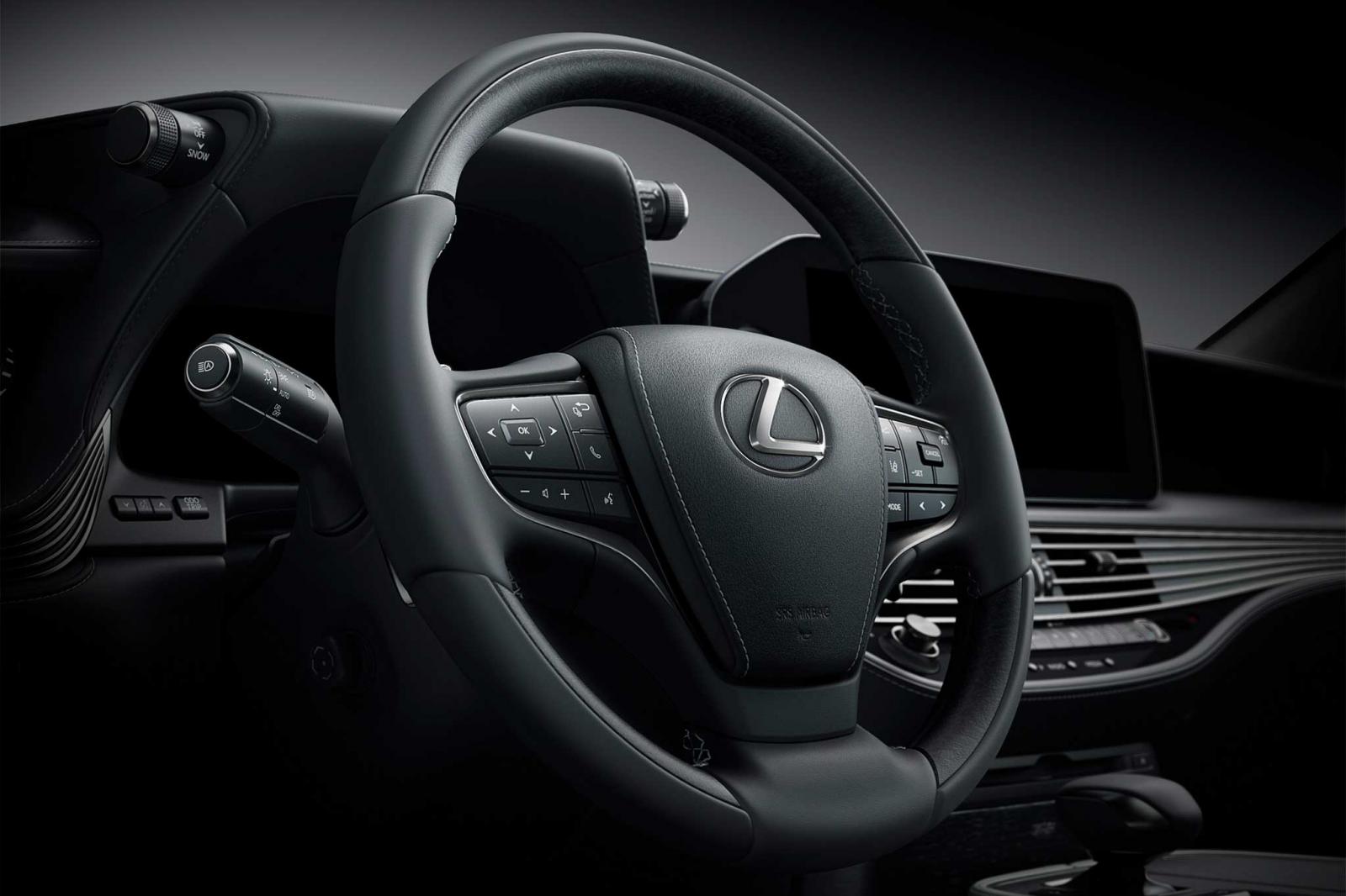 Vô lăng xe Lexus LS 2021 1