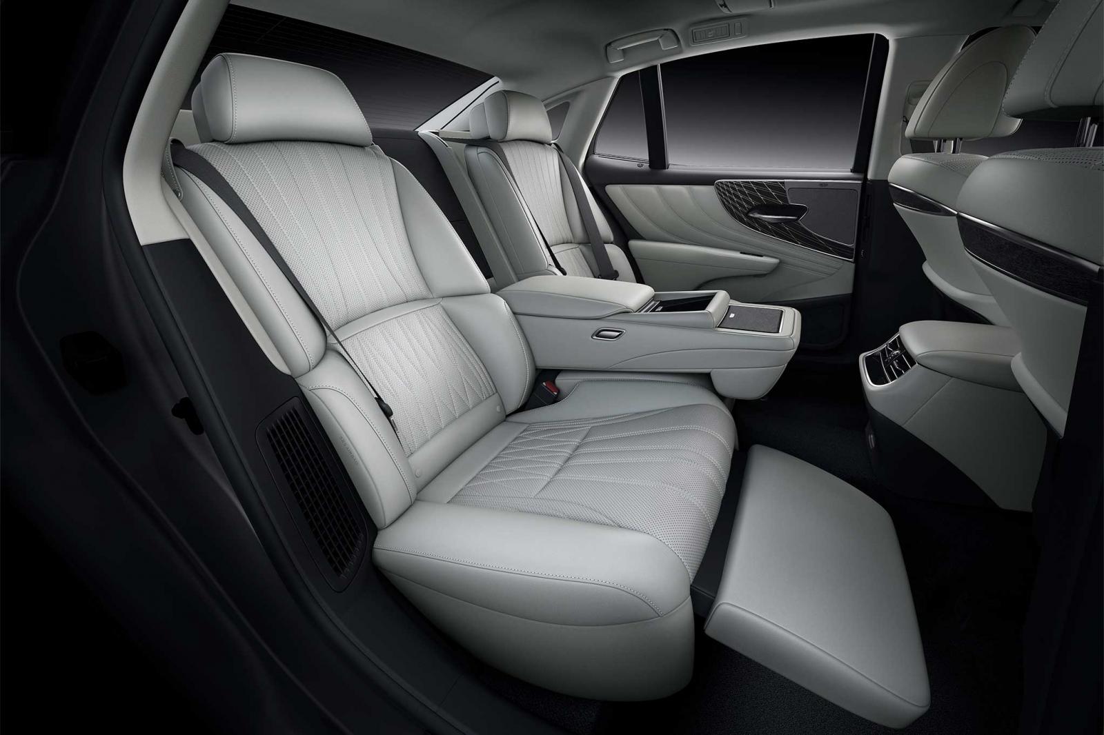 Ghế ngồi xe Lexus LS 2021 1