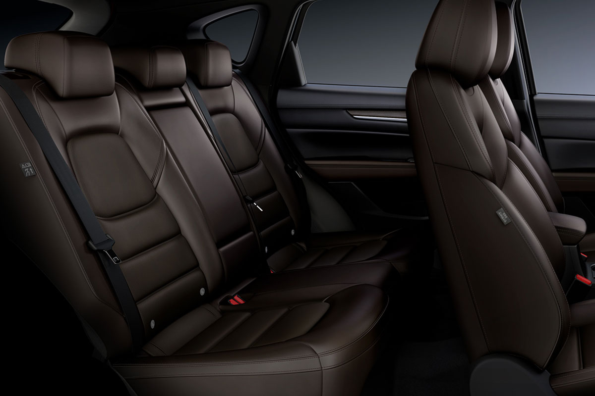 Khoang cabin Mazda Cx5h