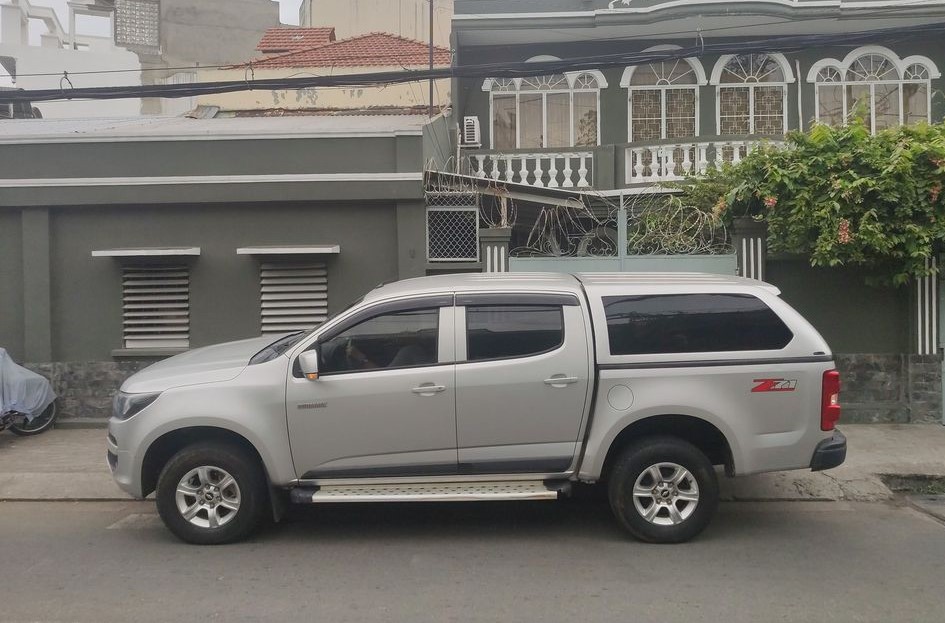 Chevrolet Colorado cũ.