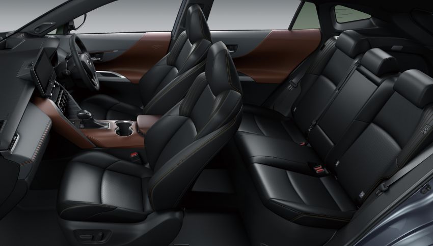 Toyota Harrier 2021 đảm bảo trải nghiệm người dùng cùng độ an toàn toàn diện.