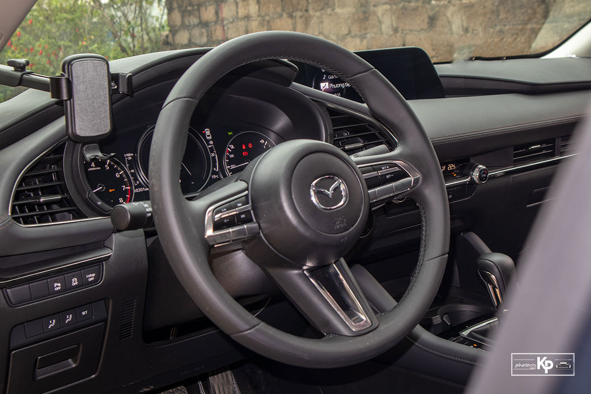 Ảnh Vô-lăng xe Mazda 3 1.5L Luxury 2021