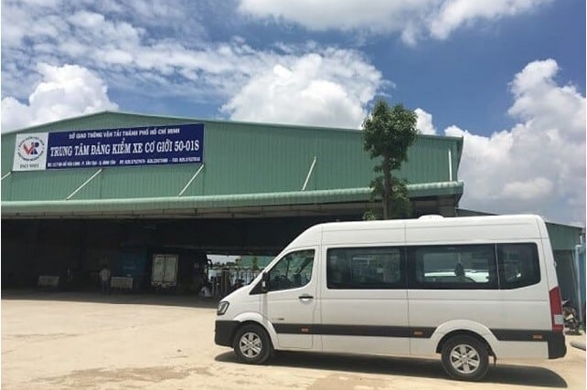 cơ quan đăng kiểm sẽ tiến hành kiểm tra các hạng mục phòng cháy, chữa cháy gồm: Bình cứu hỏa,&nbsp;búa phá cửa 1