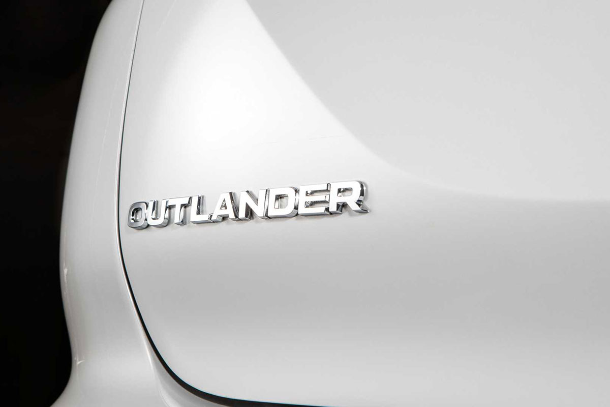 Ảnh Đuôi xe Mitsubishi Outlander 2022