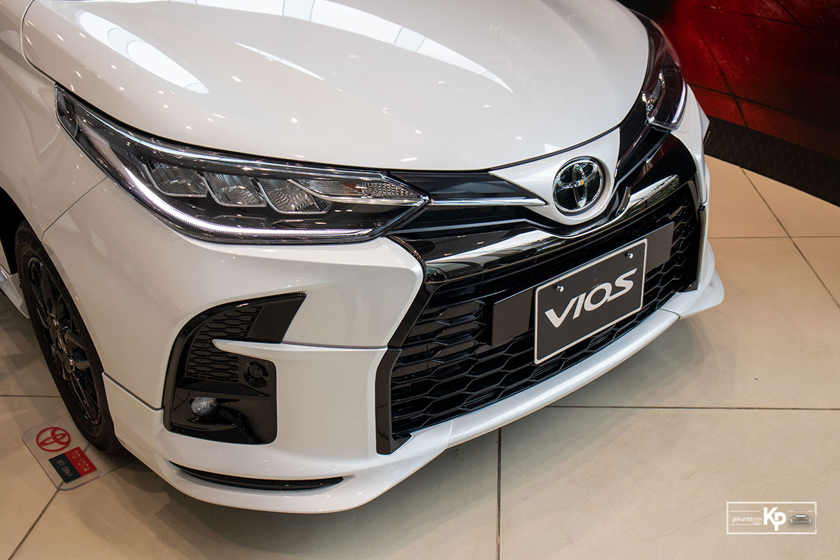 Cận cảnh Toyota Vios GR-S 2021, có gì để đấu Honda City RS? Gia-xe-toyota-vios-gr-s-2021-oto-om-vn-9-9861