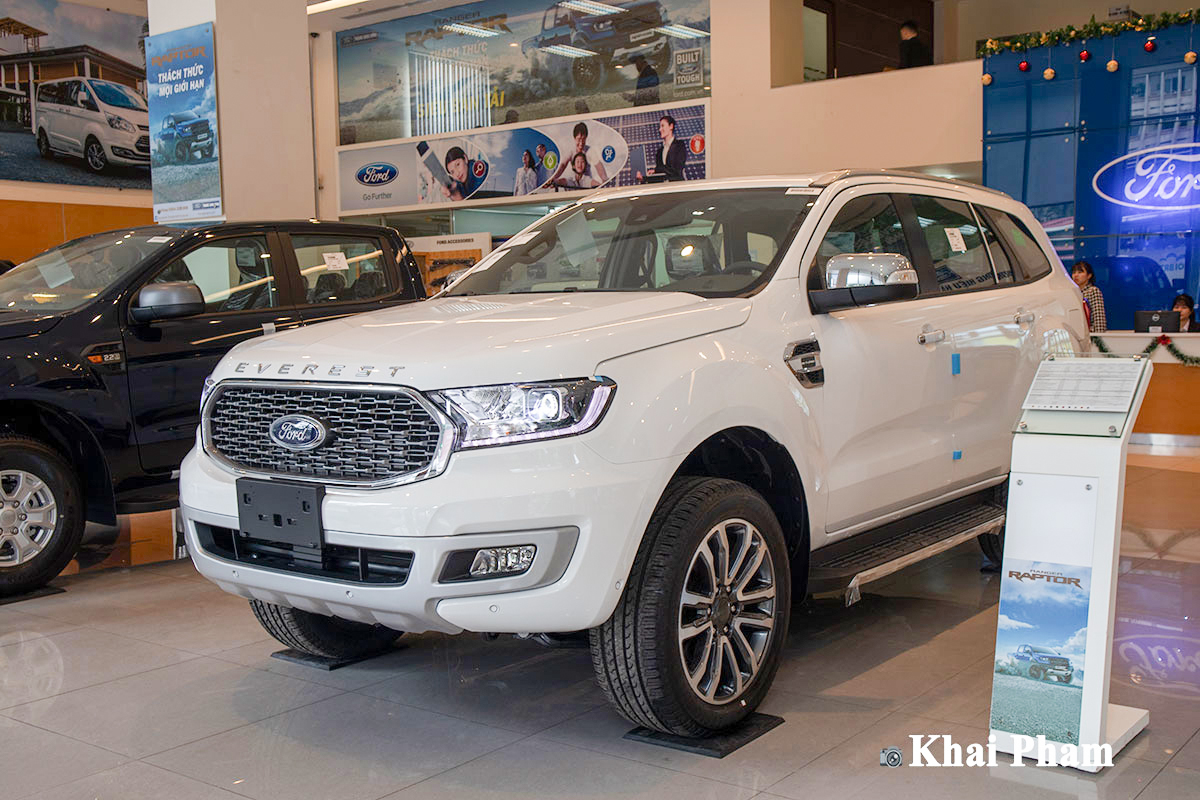 Ford Everest 2021 mới ra mắt thị trường Việt 1
