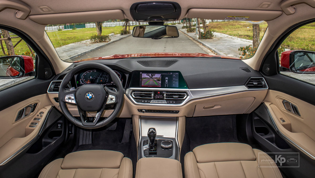 Ảnh Khoang lái xe BMW 320i 2021