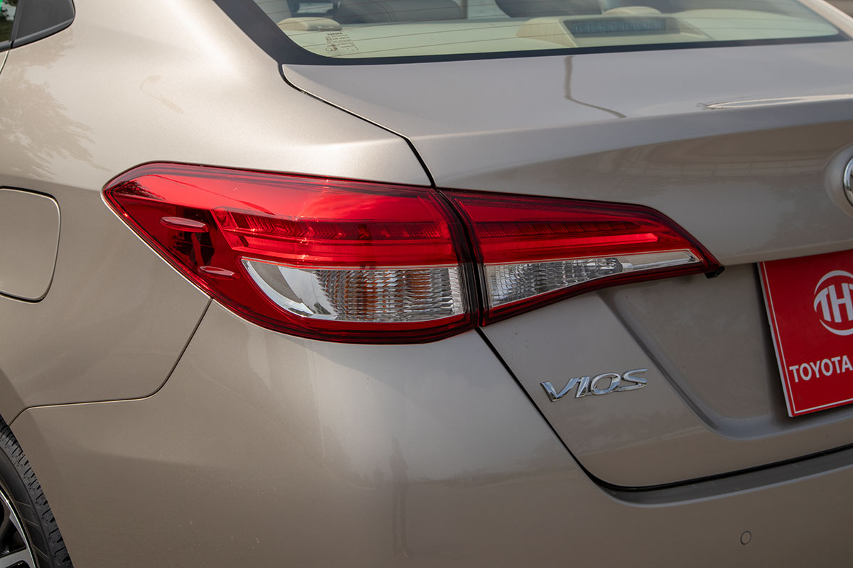 So sánh xe Hyundai Accent 2021 và Toyota Vios 2021: Cùng thay đổi, liệu ...