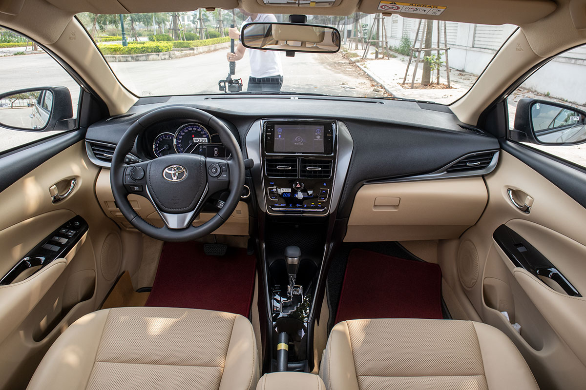 Ảnh Khoang lái xe Toyota Vios 2021