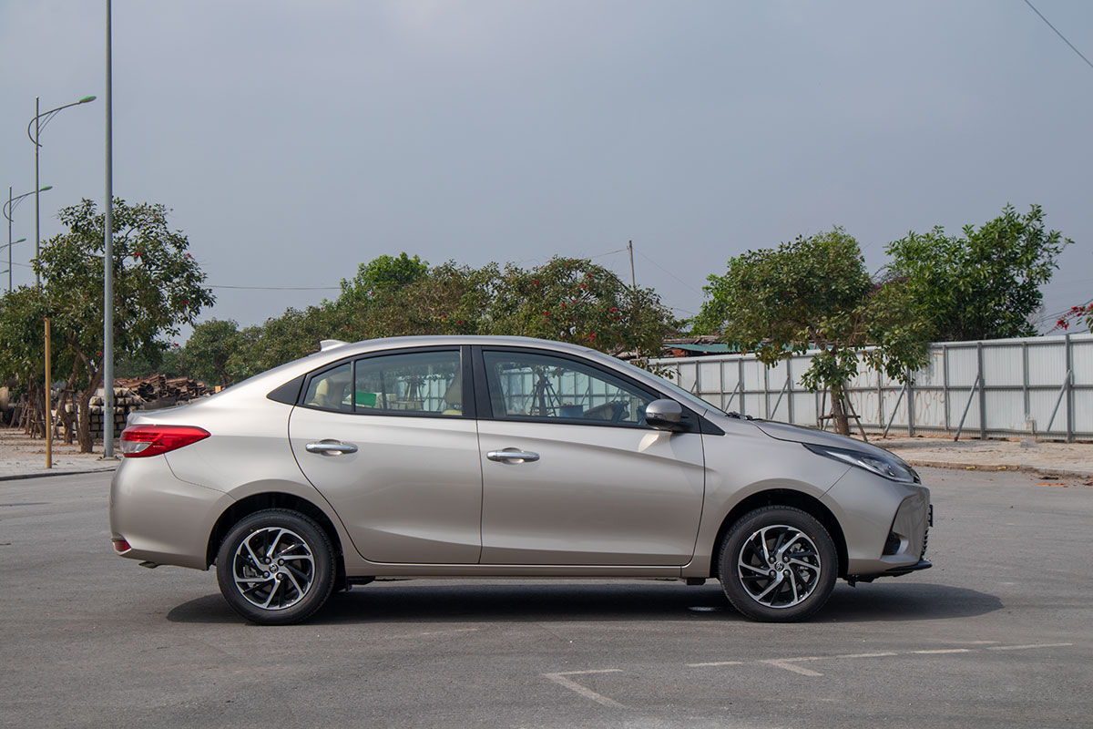 Ảnh Thân xe Toyota Vios 2021