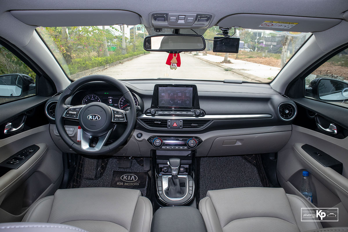 Ảnh Khoang lái xe Kia Cerato 1.6L Luxury 2021