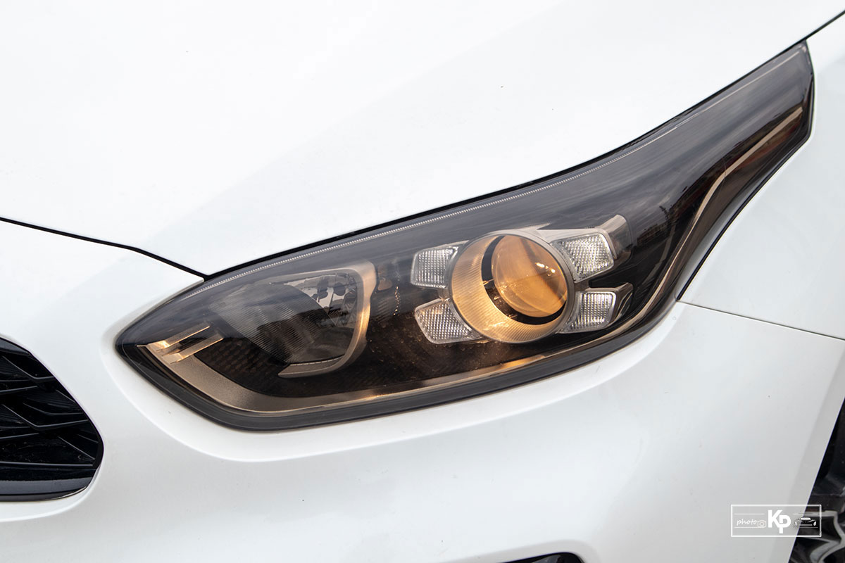 Ảnh Đèn pha xe Kia Cerato 1.6L Luxury 2021