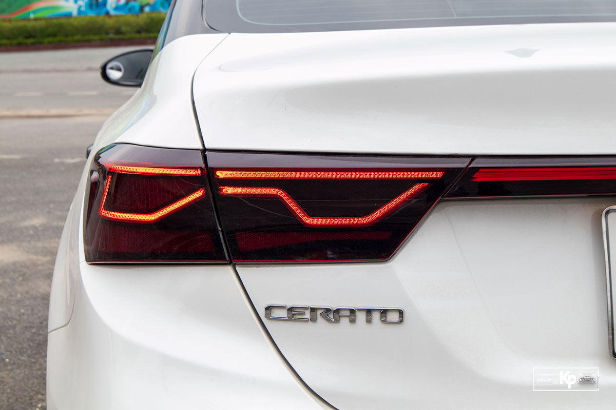 Ảnh Đèn hậu xe Kia Cerato 1.6L Luxury 2021